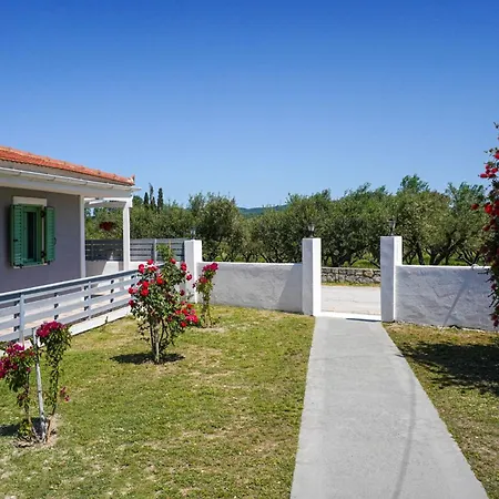 Holiday home Mariettas *